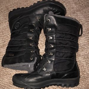 Woman’s Timberland Waterproof Snow Boots Size 10